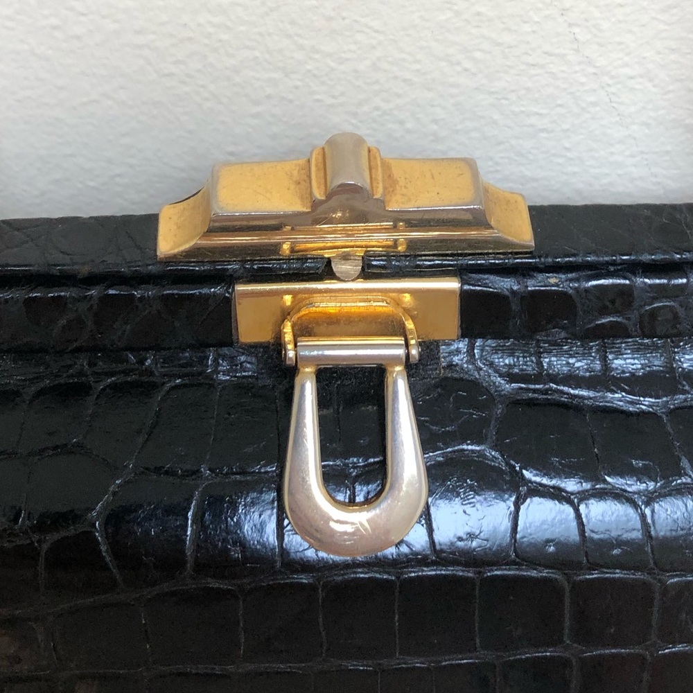 🐊 Saks vintage (genuine) alligator skin bag 🐊 - Picture 2 of 16